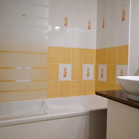 Appartement Pour 2-4 Personnes Piscine Commune Et Parking Privatif *
